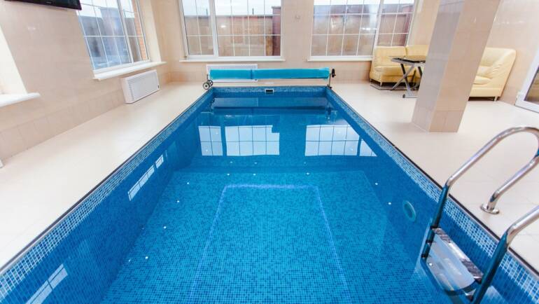 ¿Cómo climatizar una piscina?